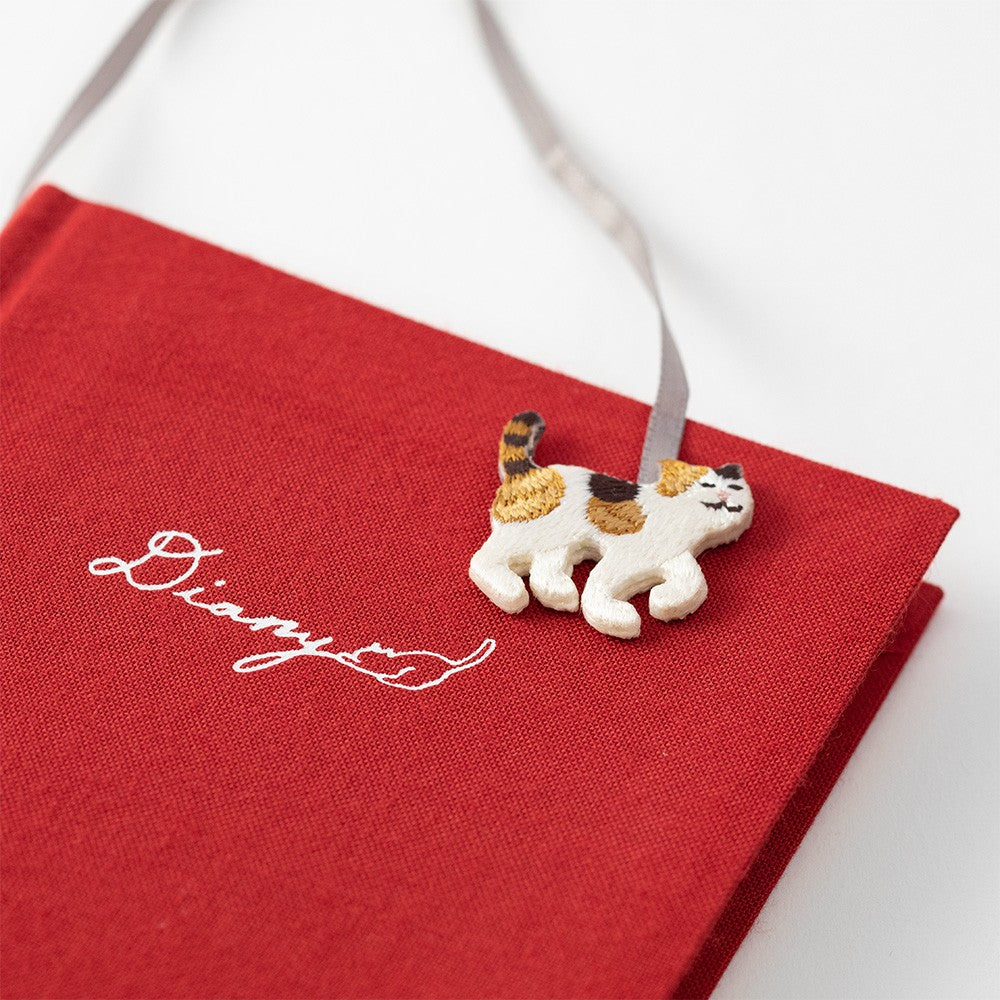 Journal with Midori Embroidery Bookmark | Cat