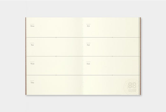 Traveler's Notebook Refill 007 (Passport Size): Weekly Perpetual Calendar