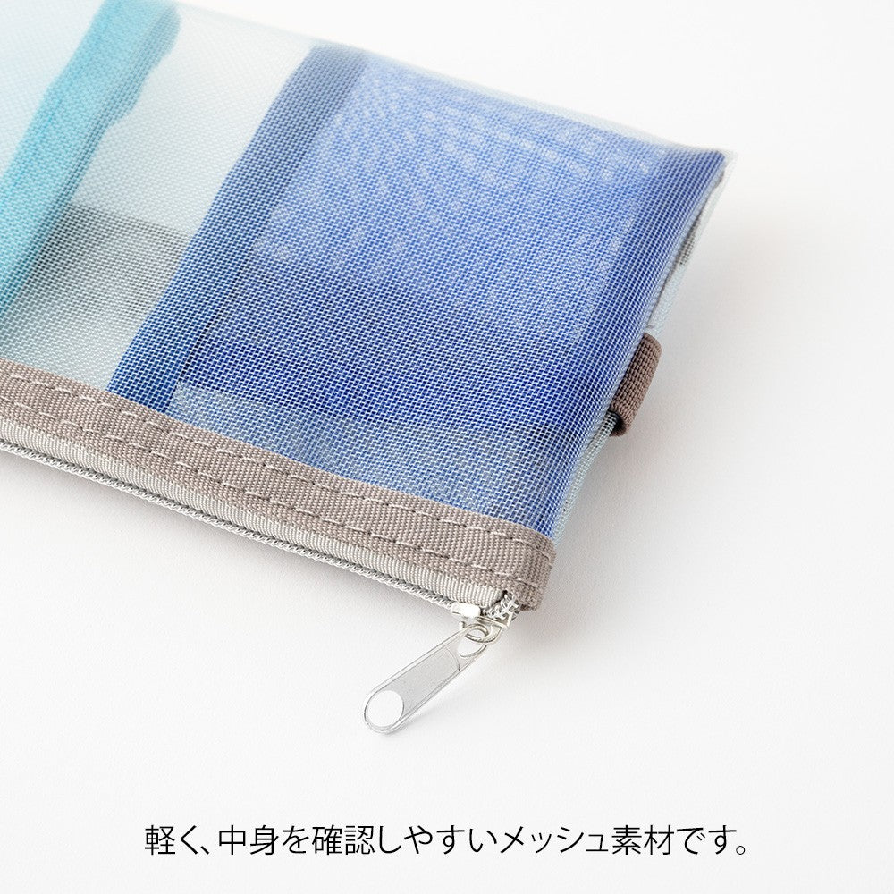 Etui Midori Book band Pen Mesh w kolorze błękitnym.
