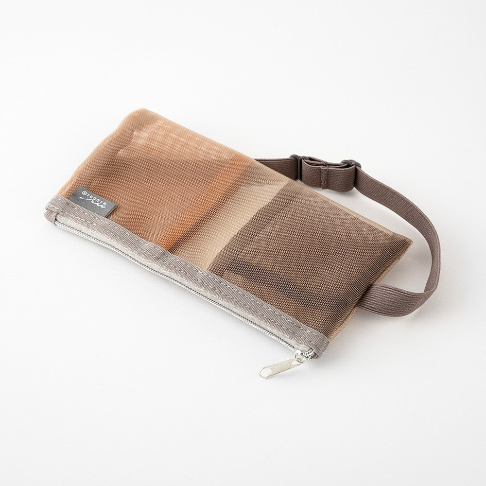 Etui Midori Book band Pen Mesh w kolorze brązowym.